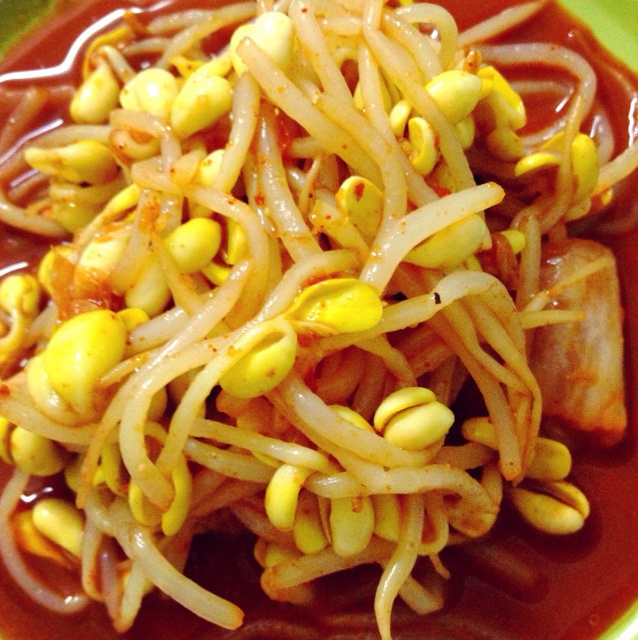 小碗牌小鬼做的韩式凉拌豆芽