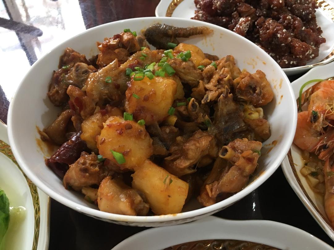 土豆烧鸡（非常下饭哦~）