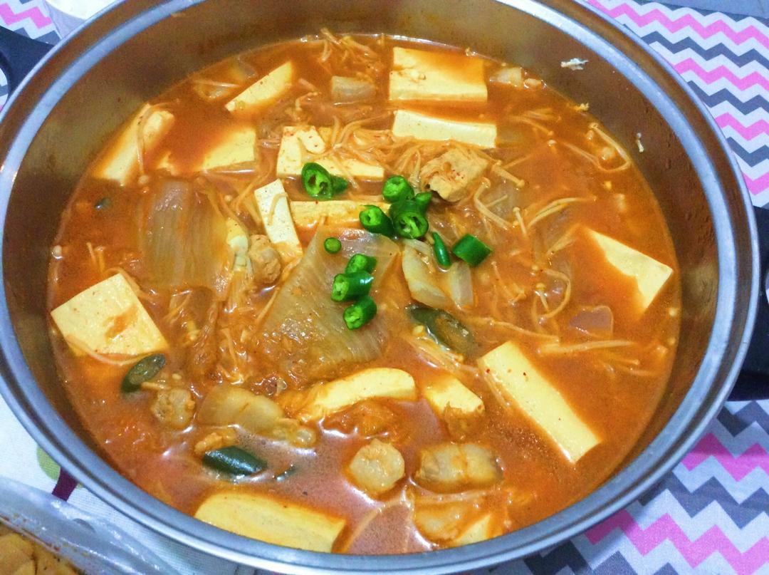 辣白菜豆腐汤