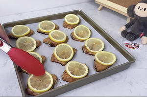 好吃光盘的柠檬蒜香烤鸡翅|简易烤箱美食的做法 步骤4