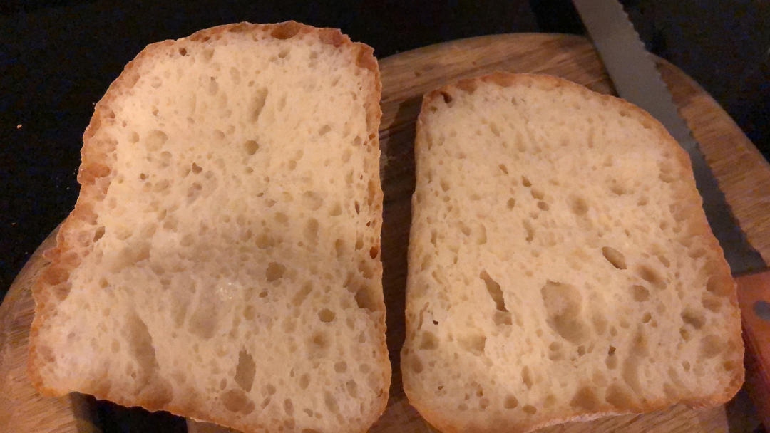 恰巴塔面包  Ciabatta