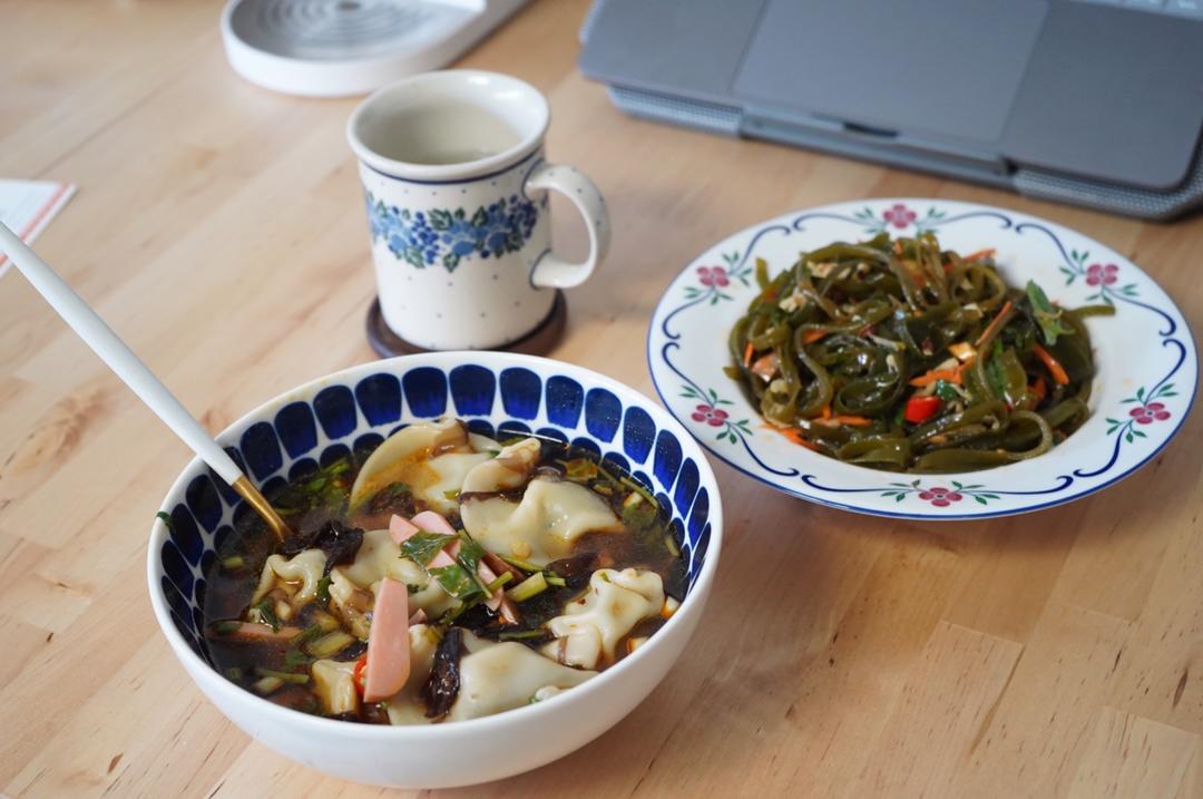 酸汤水饺
