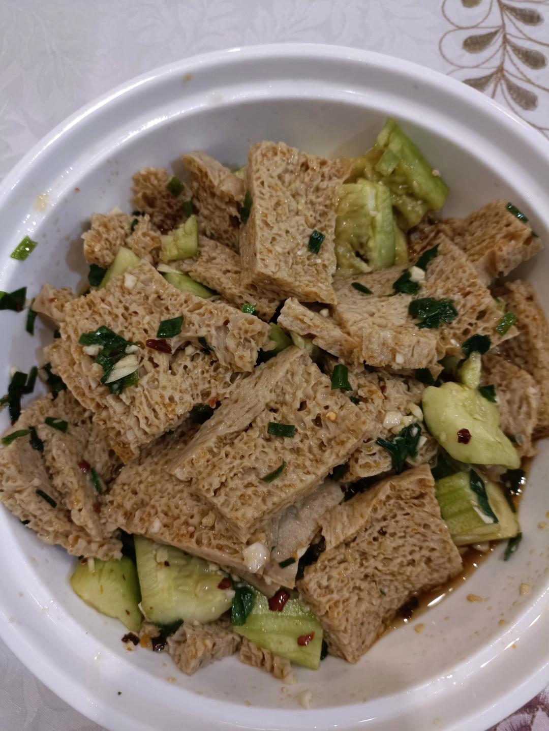 酿皮味的凉拌烤麸