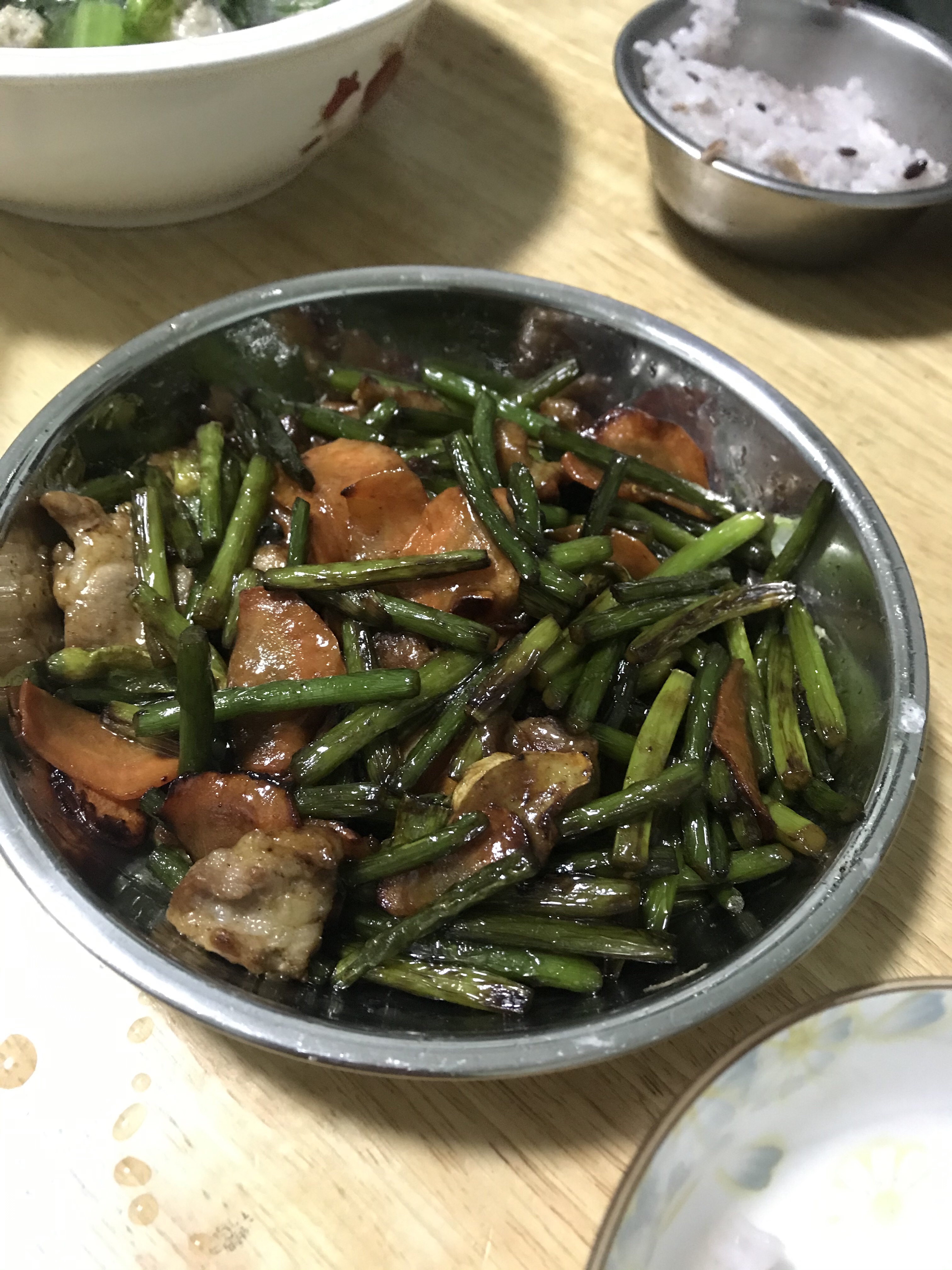 蒜苔炒肉的做法 步骤7