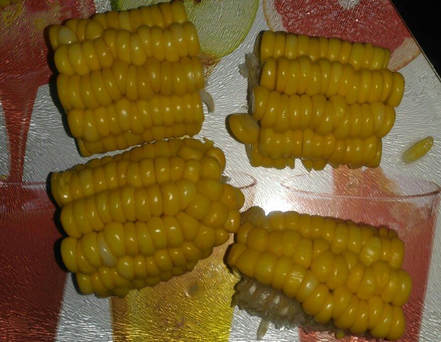 巧剥玉米粒