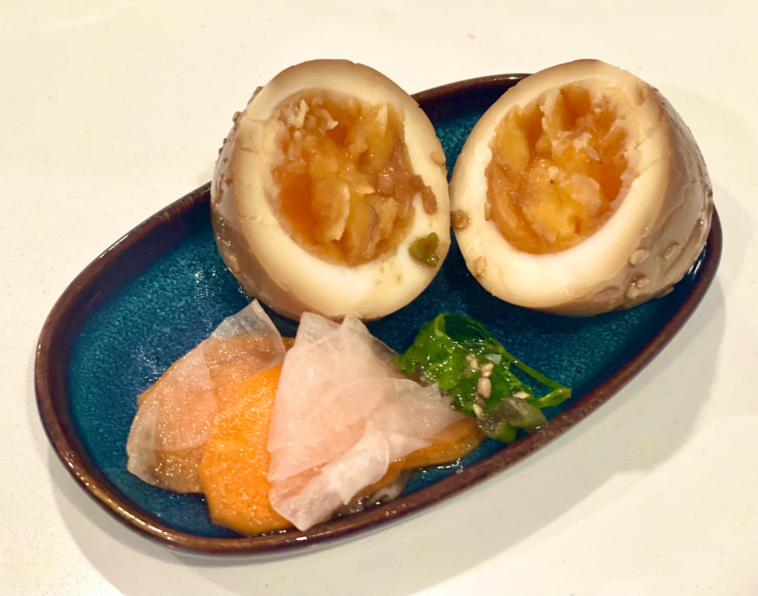 腌鸡蛋和萝卜小菜