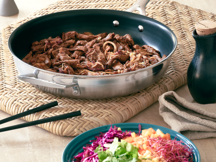 韩式牛肉烤肉 & 生梨沙拉 Beef Bulgogi & Asian Pear Slaw