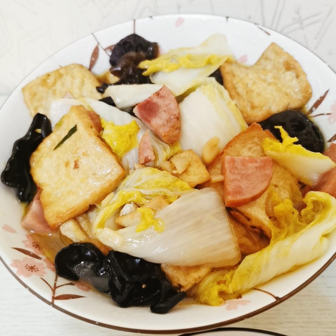 ✨无敌下饭❗️好吃到哭的白菜火腿豆腐煲