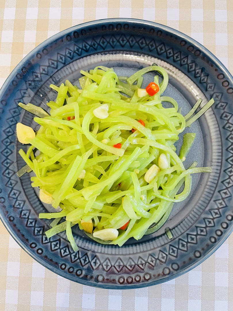清脆爽口，耗油莴笋丝