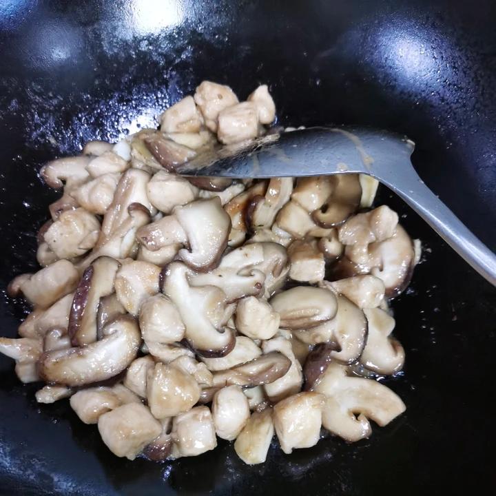 香菇滑鸡