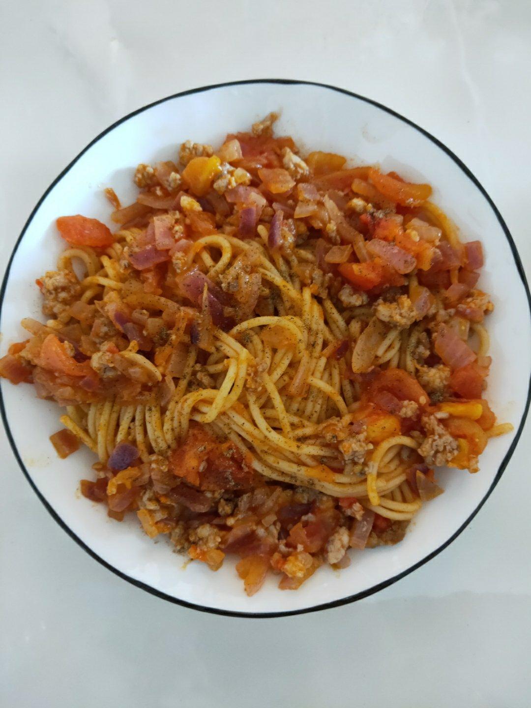 番茄肉酱意大利面