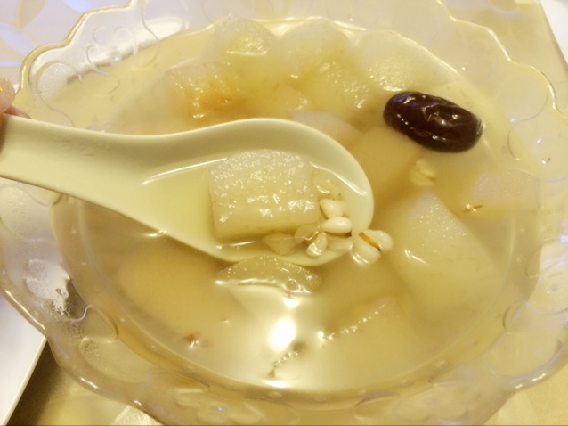薏米红枣雪梨糖水