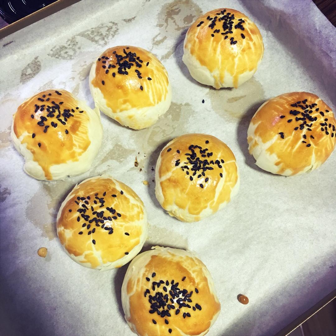 蛋黄酥：抹茶酥：（奶黄味）