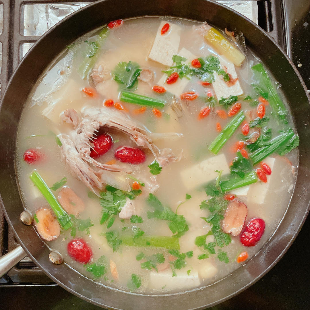 免疫力低下、有伤口，鲈鱼汤喝起来