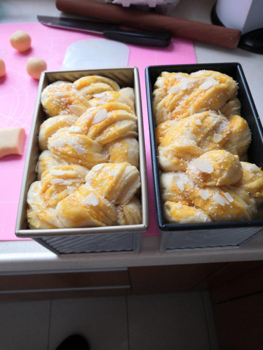 视频菜谱：做过几百次的椰蓉吐司面包