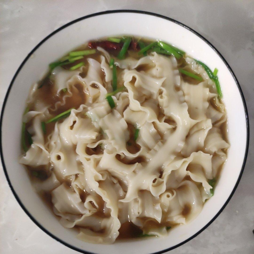 超简单的10分钟做好-热汤面