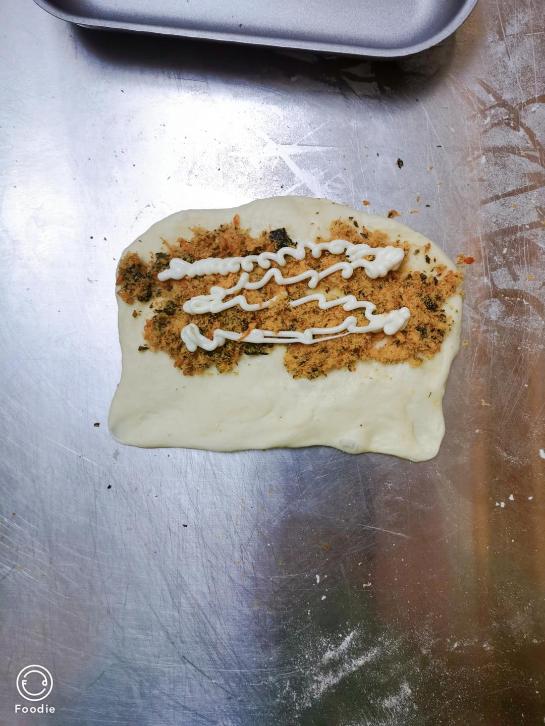 软fufu的经典肉松肠仔包