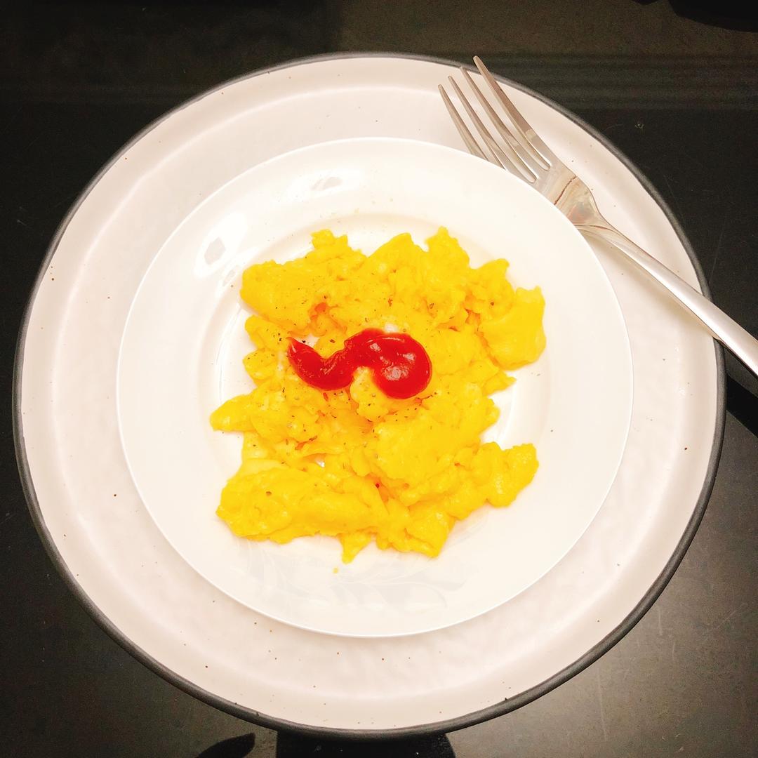 美式炒蛋 scrambled eggs