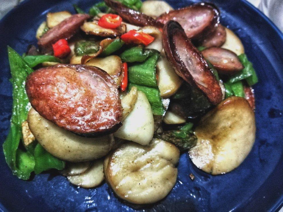 简单快手香煎红肠炒杏鲍菇（哈尔滨红肠或各种大红肠）