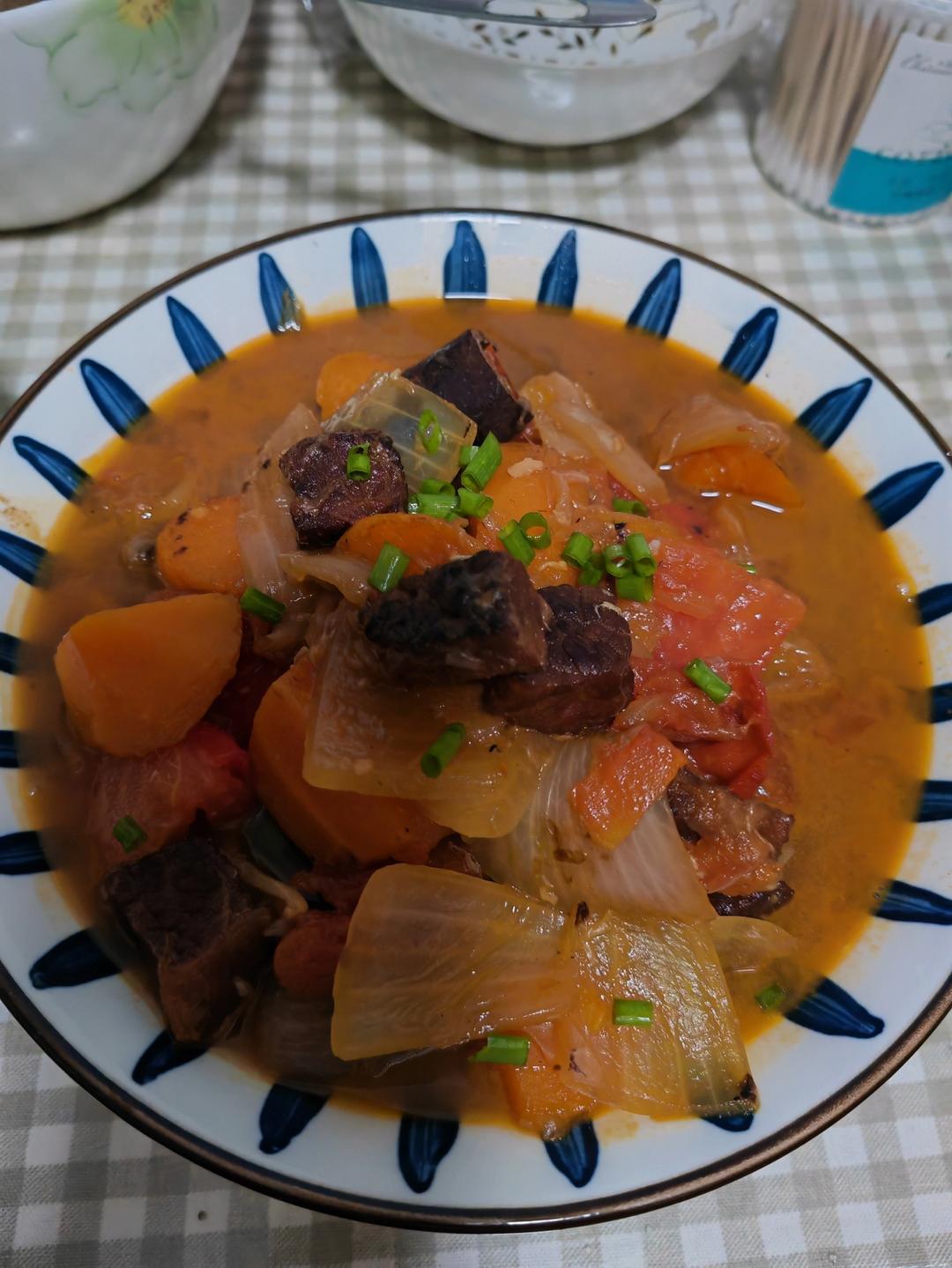 番茄土豆炖牛腩