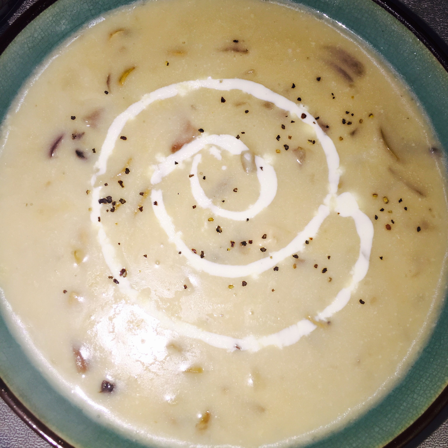 奶油蘑菇鸡茸汤