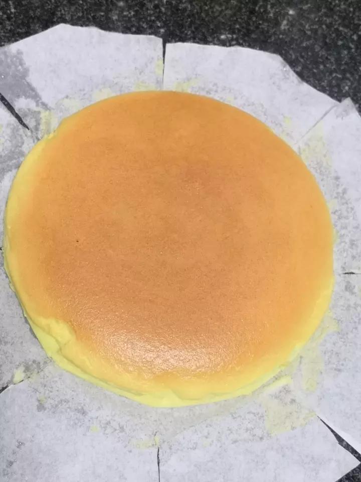 6寸活底做好吃的古早味蛋糕（附视频）