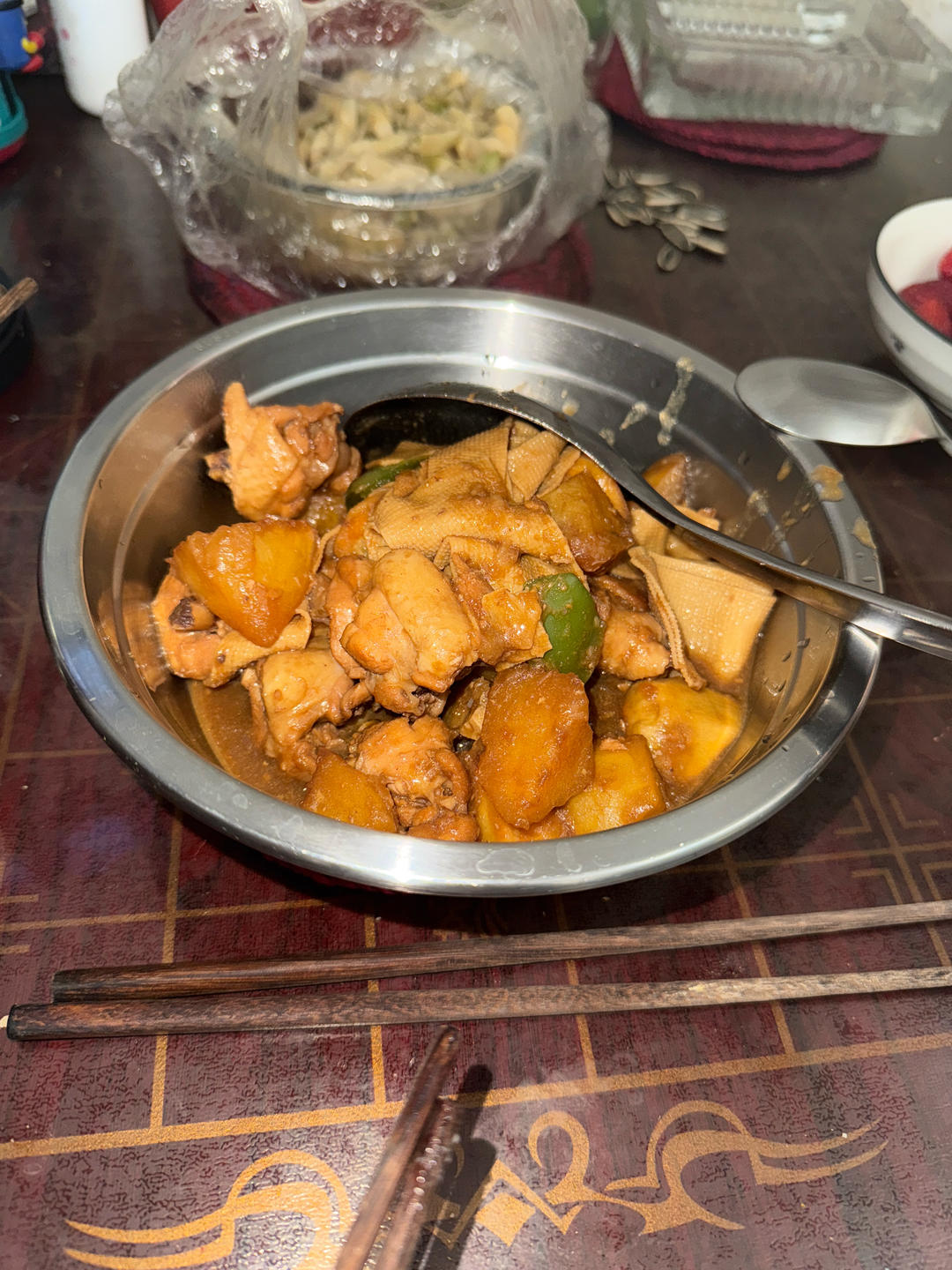 家常大盘鸡加手擀宽面