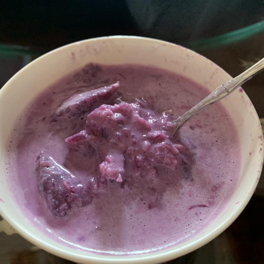 紫薯牛奶燕麦粥