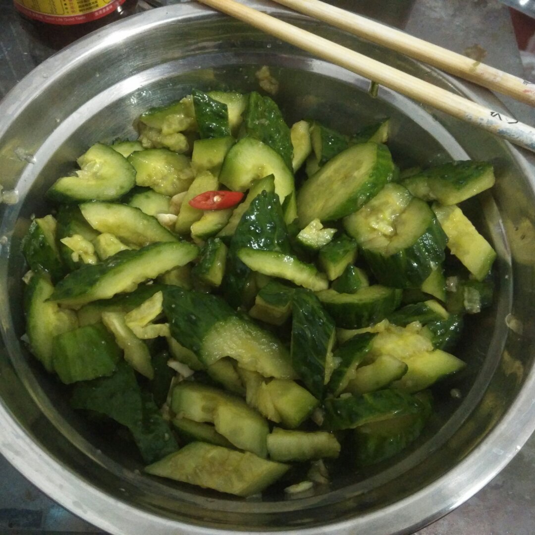 凉拌黄瓜