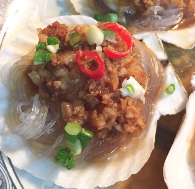 蒜茸粉丝蒸扇贝的做法