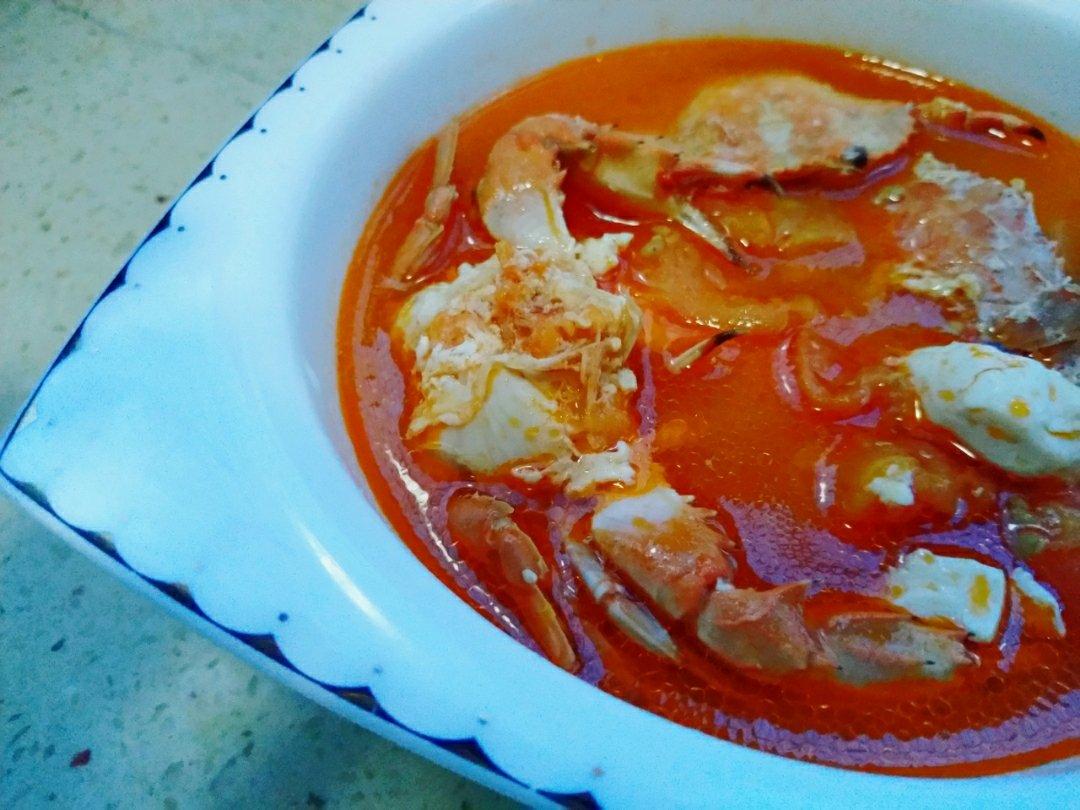 蕃茄梭子蟹豆腐煲