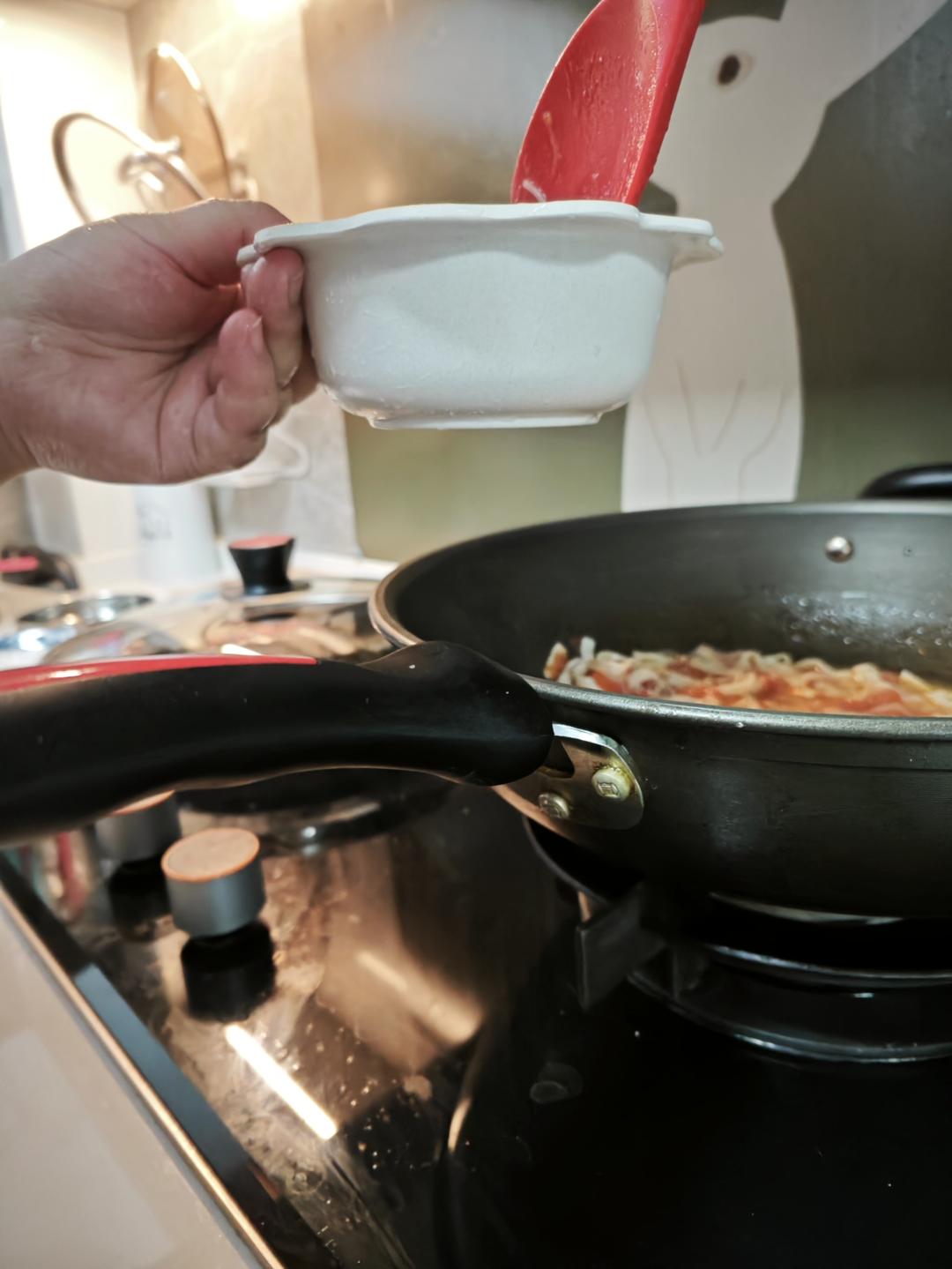 鸡肉做的面彩蔬面混合版