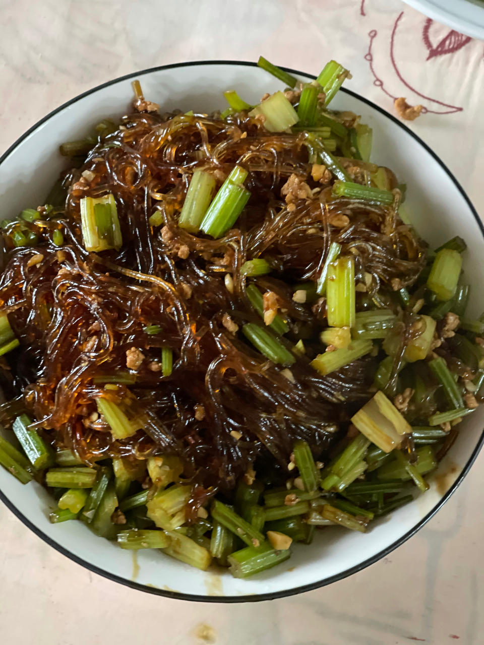 东北名菜-芹菜炒粉
