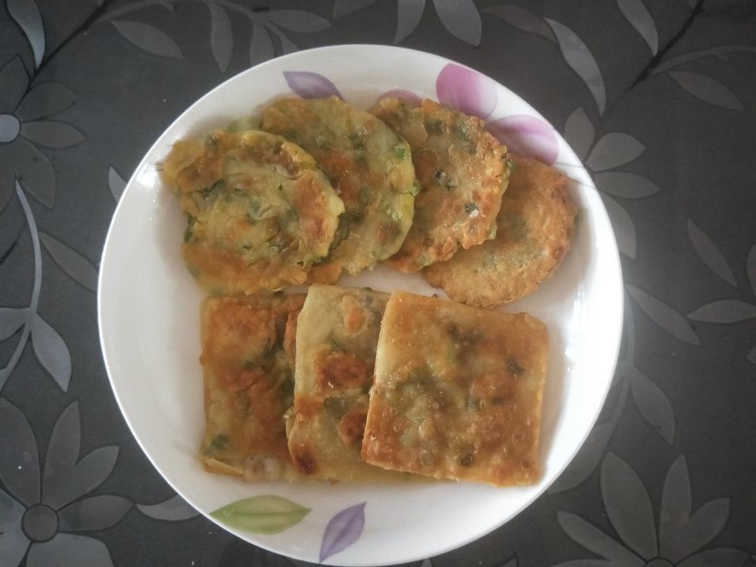 小馄饨皮葱油饼