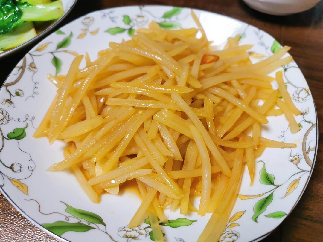 在家也能做出馆子味儿的醋溜/炝炒/酸辣土豆丝（就是那道看似简单，实则步步玄机的土豆丝）