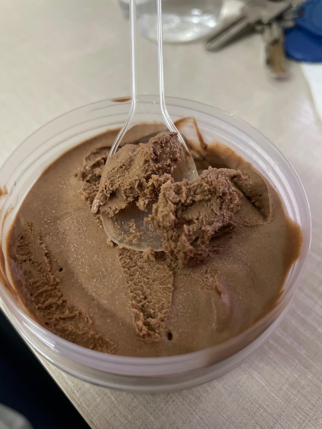 巧克力冰淇淋 Schokoladeneis