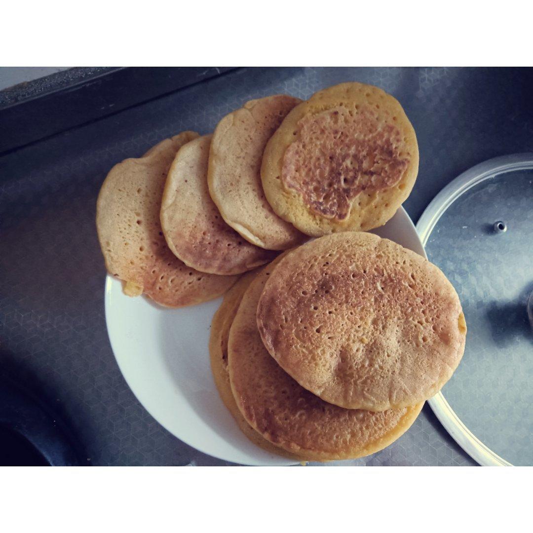 aiyihuisue的厨房做的东北玉米面大饼子俗称锅贴