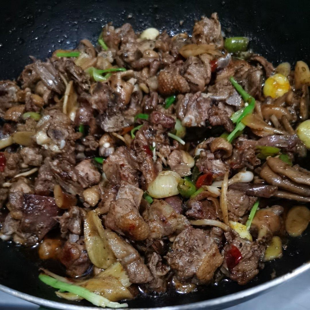 姜爆鸭子-重庆人的姜爆鸭