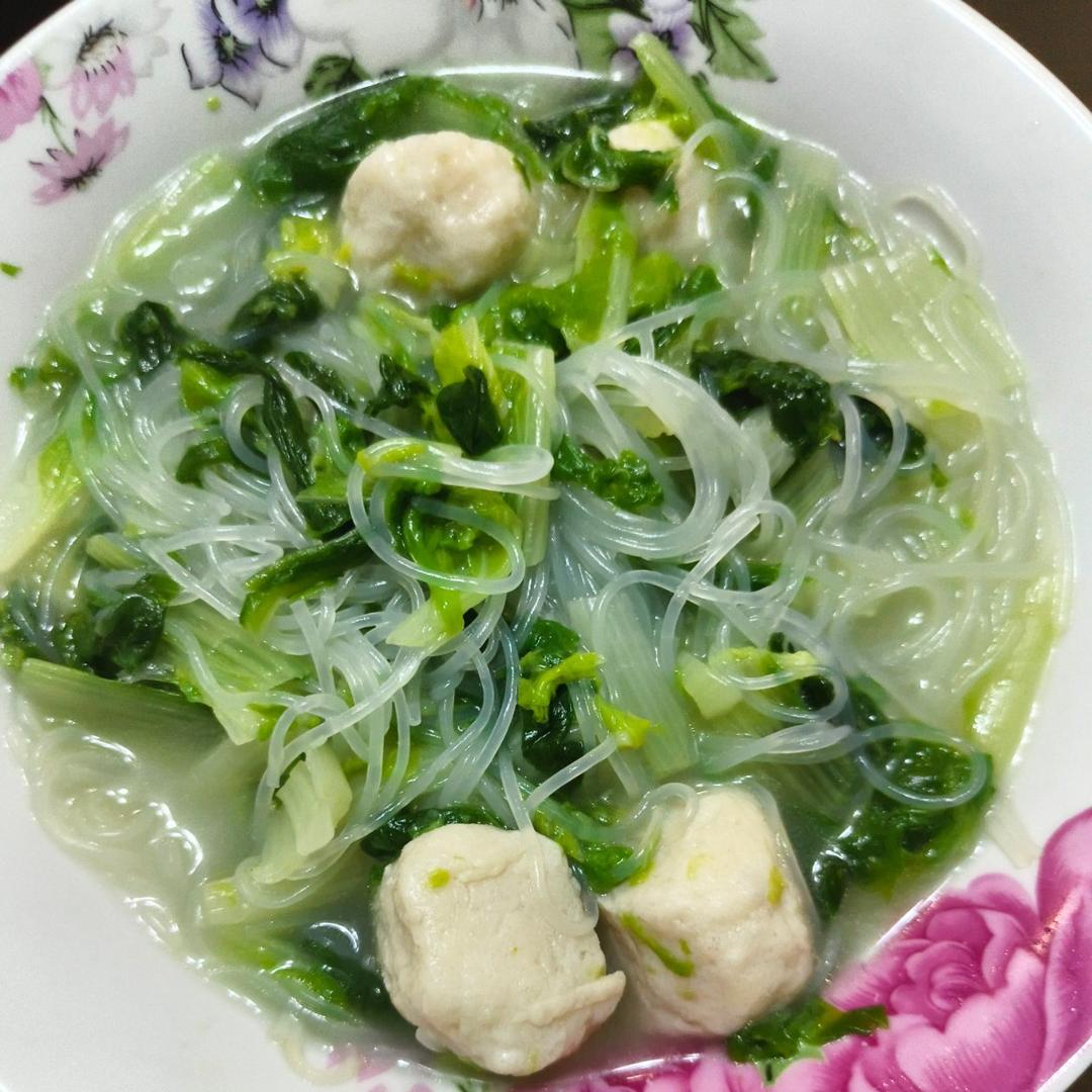 鱼丸小白菜汤