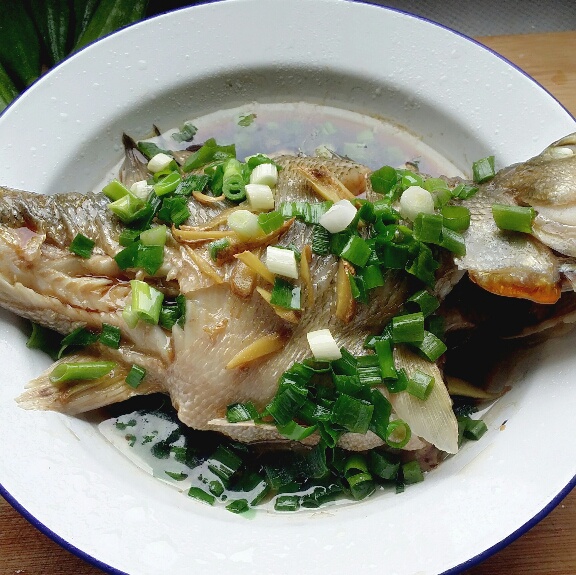 清蒸鲈鱼