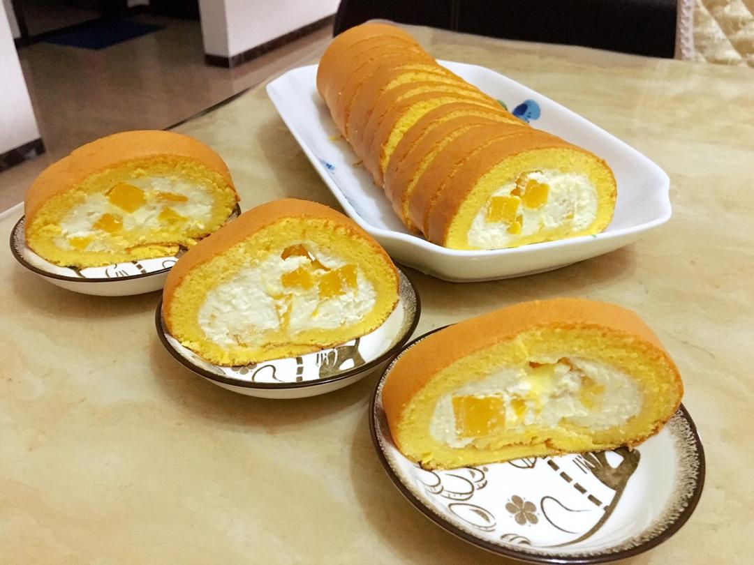 《Tinrry下午茶》教你做基础原味蛋糕卷