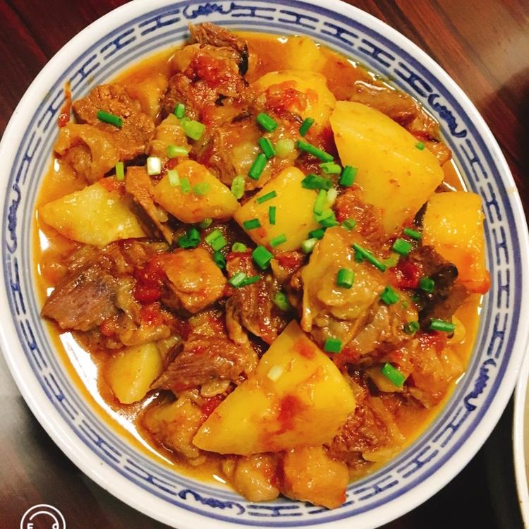 番茄土豆炖牛腩