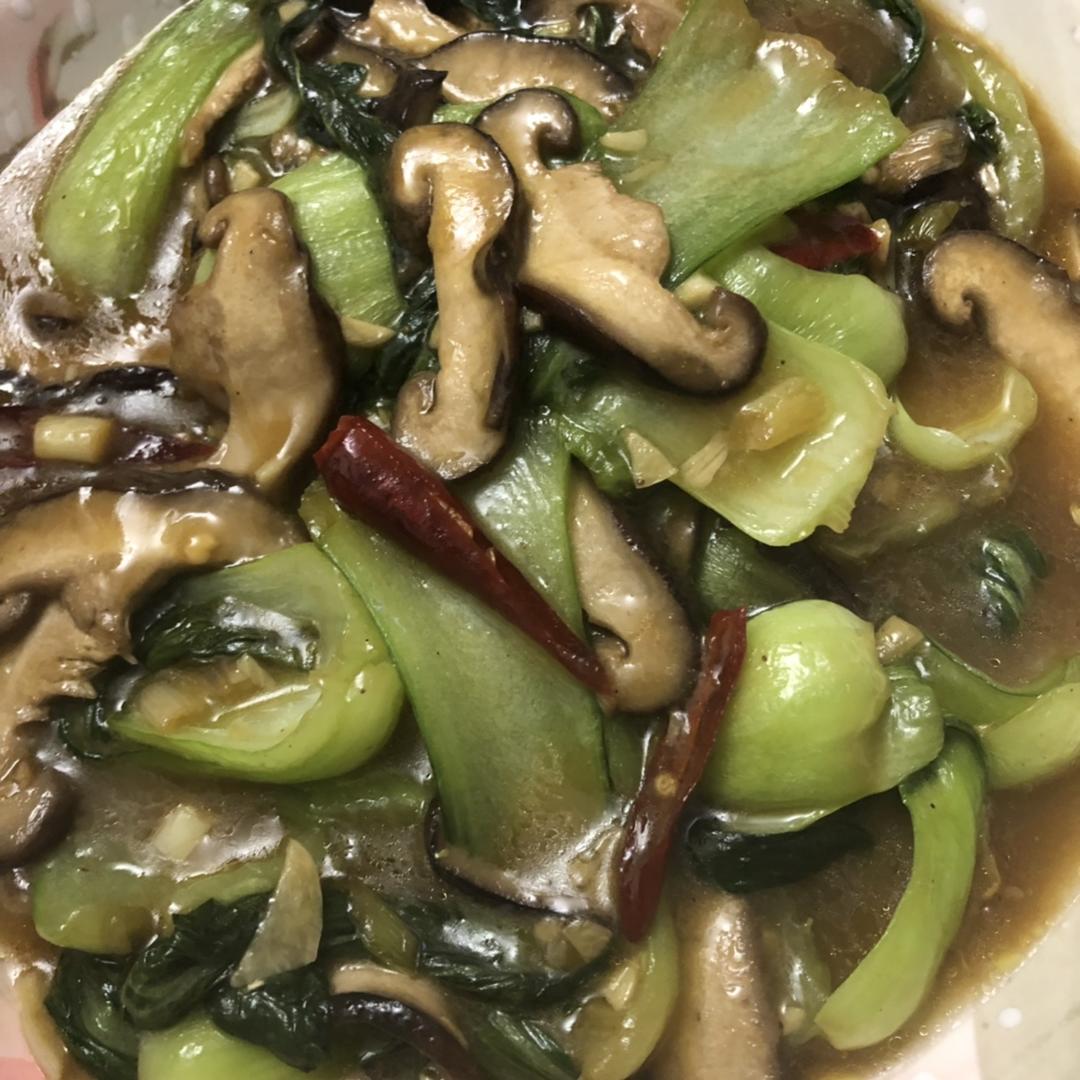 简易版香菇扒油菜