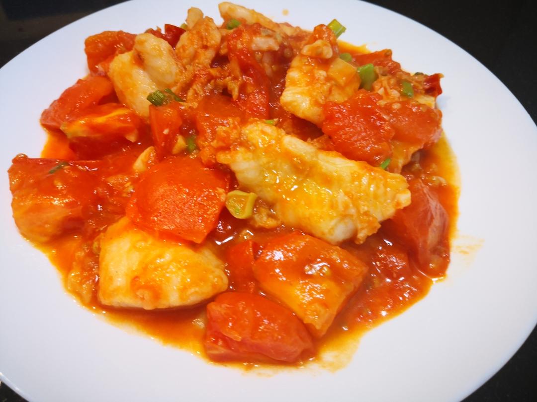 简单美味的番茄煮鱼