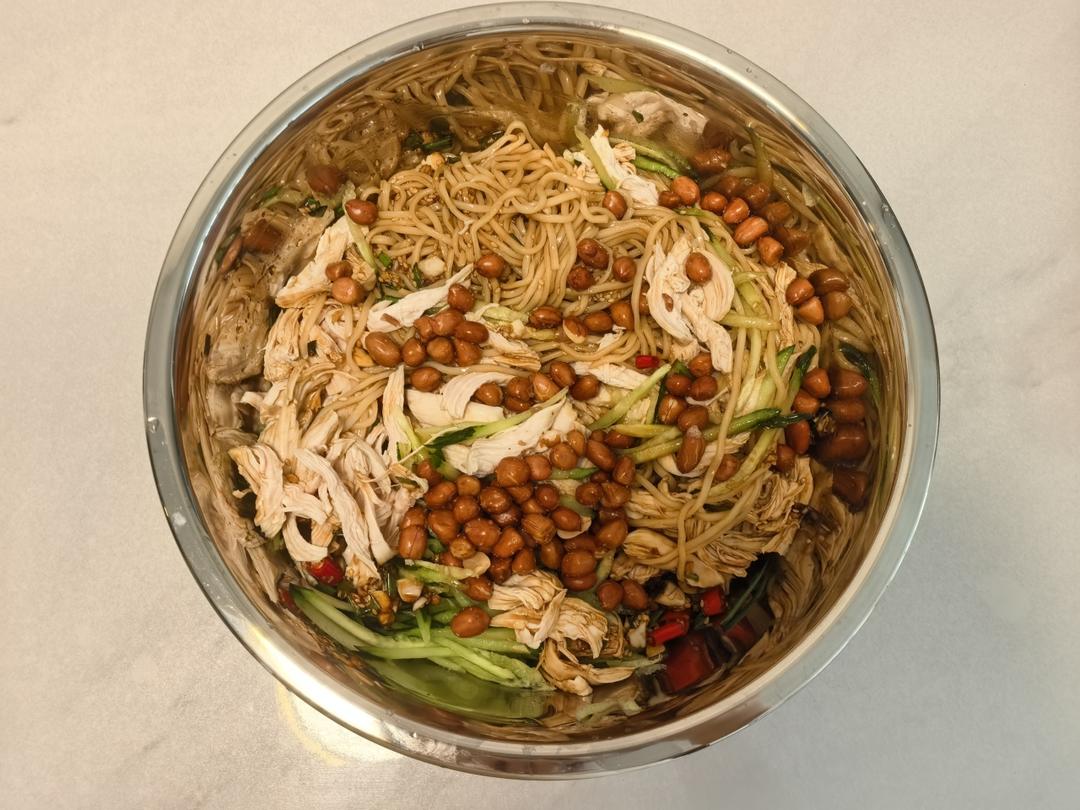 鸡丝凉面的做法
