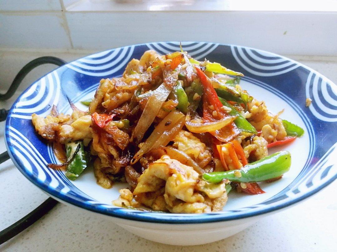 厨师长教你：“青椒炒鸡蛋”的家常做法 ,非常下饭