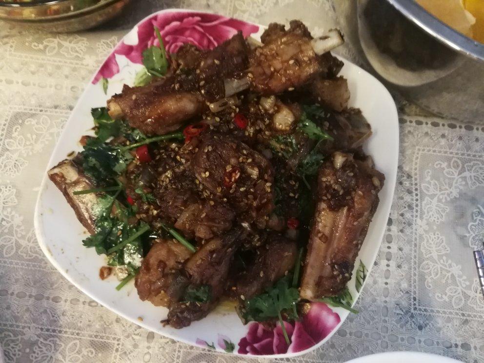 连骨头都不想放过❗蒜香孜然排骨yyds❗