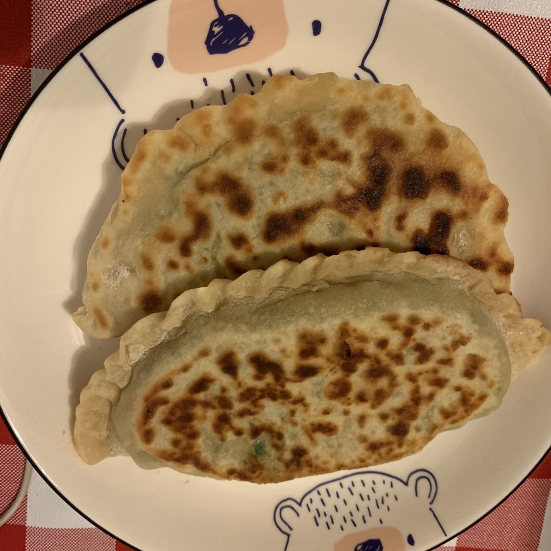 吹弹可破的韭菜盒子