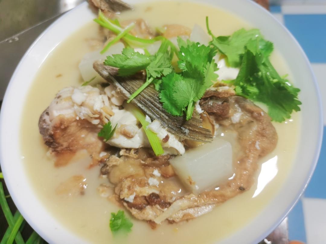 奶白鱼头汤（鲜）