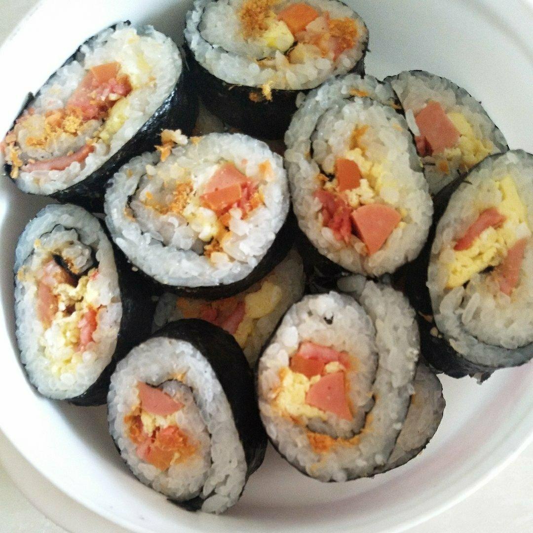 紫菜卷寿司